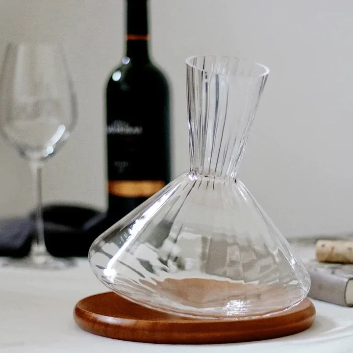 Decanter de Vinho Rotativo em Cristal com Base de Madeira 1500ml